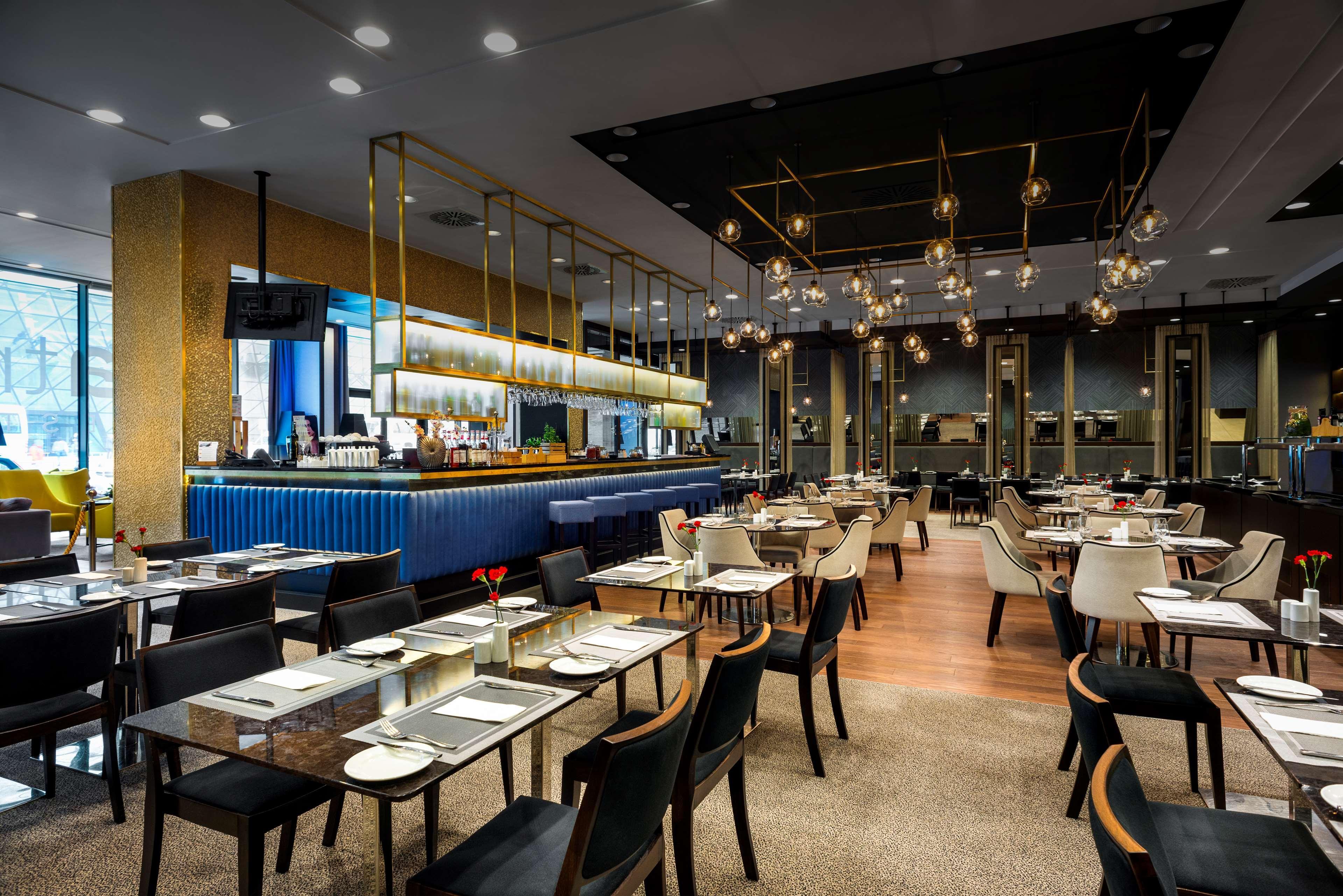 Hilton Garden Inn Krakow Airport Esterno foto