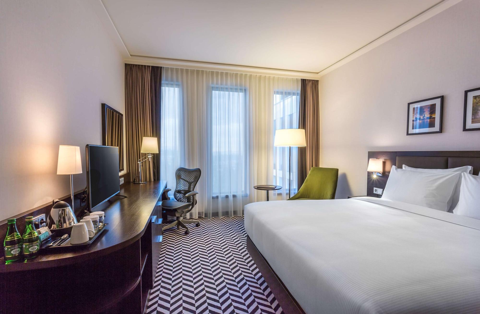 Hilton Garden Inn Krakow Airport Esterno foto