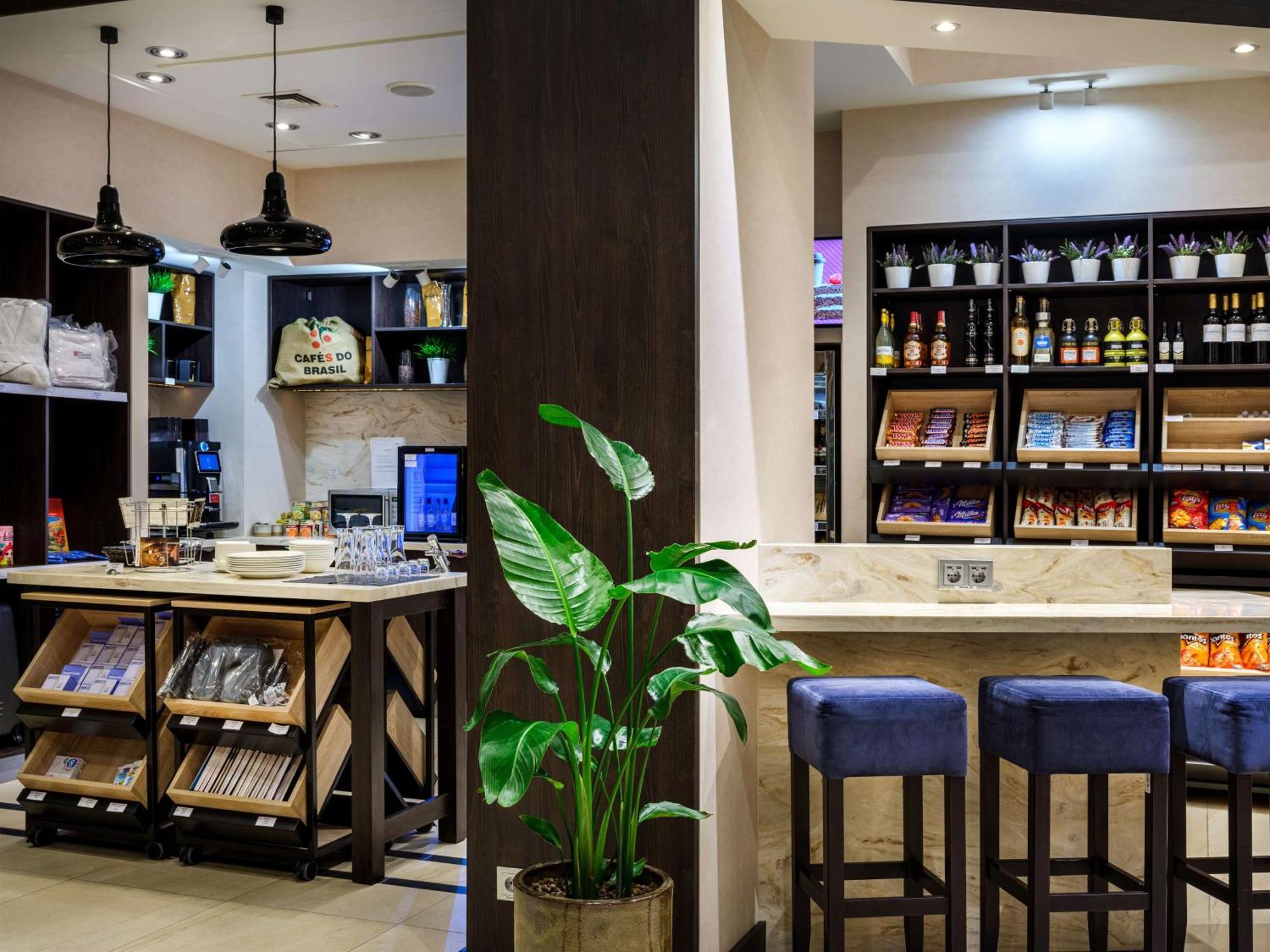 Hilton Garden Inn Krakow Airport Esterno foto
