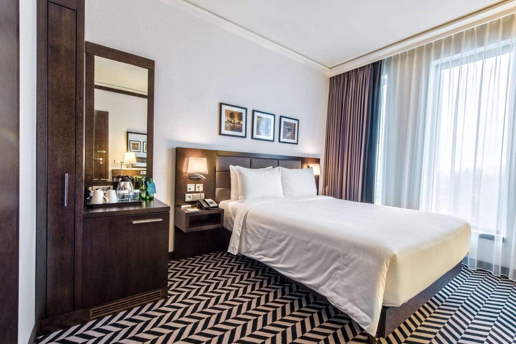 Hilton Garden Inn Krakow Airport Esterno foto