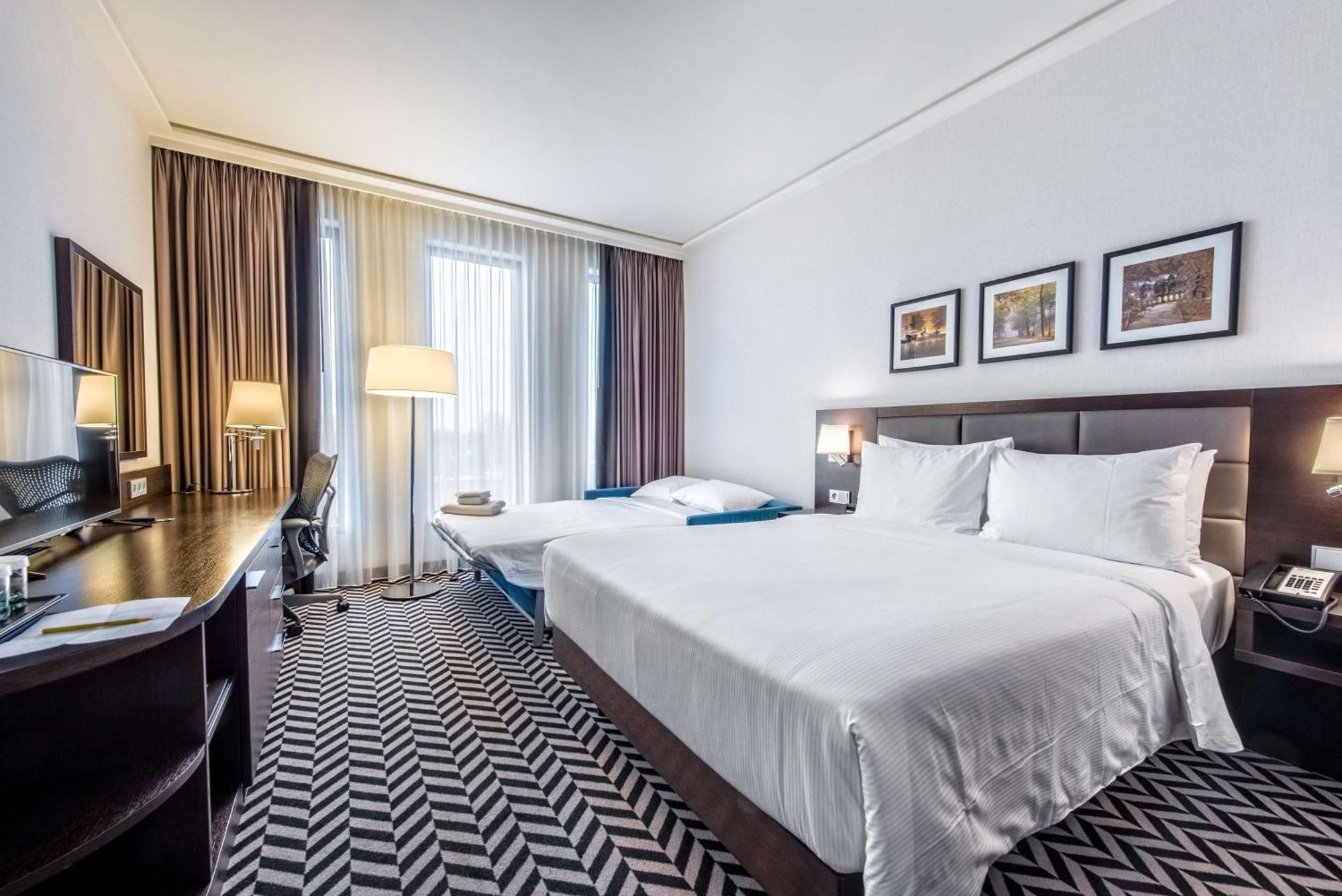 Hilton Garden Inn Krakow Airport Esterno foto