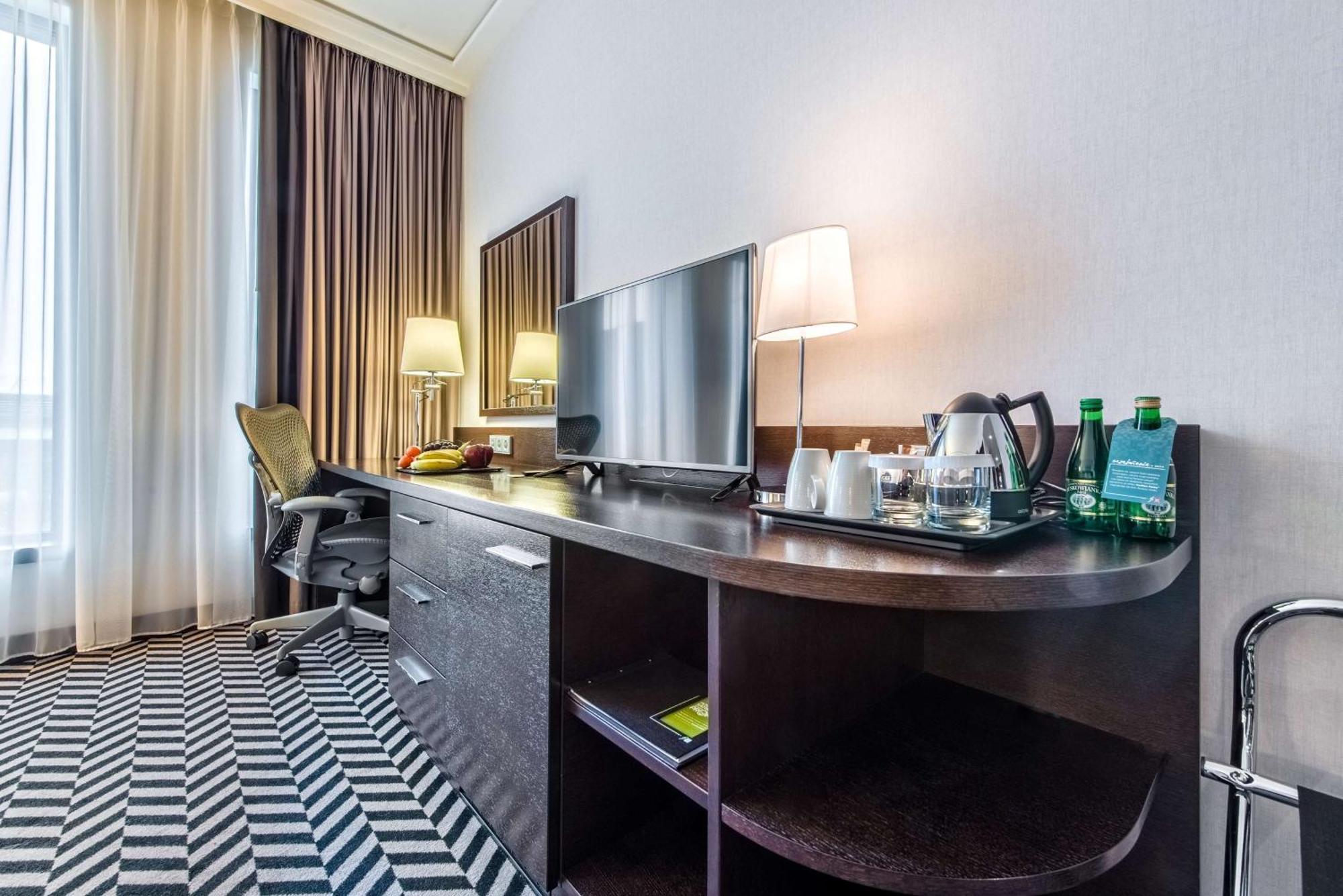 Hilton Garden Inn Krakow Airport Esterno foto