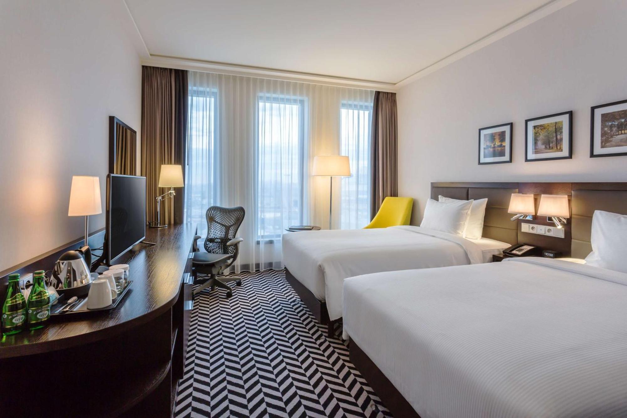 Hilton Garden Inn Krakow Airport Esterno foto